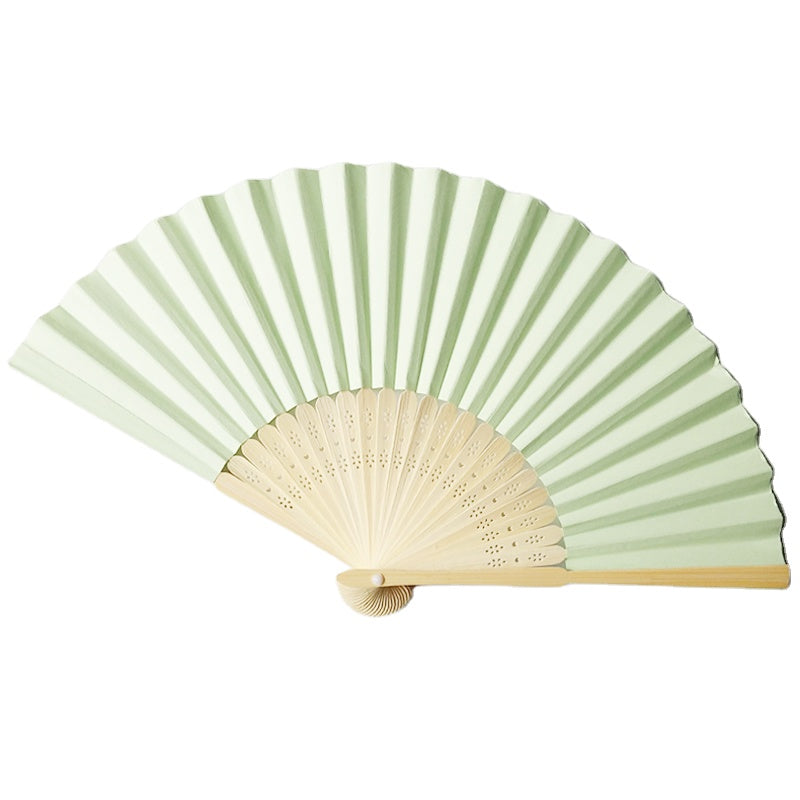 Éventail traditionnel élégant en bois naturel et papier vert